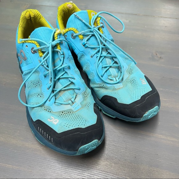 On Cloud X Sneaker - Picture 2 of 6